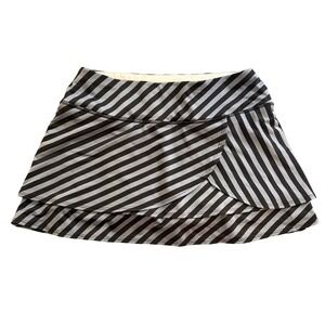 Athleta Skirt Shorts Striped Black Gray XS Athletic Tennis Golf Athleisure Skort